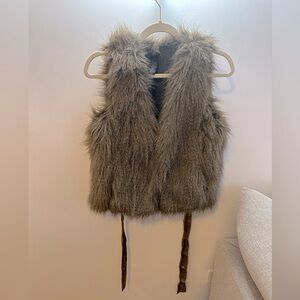 Jcrew faux fur vest - XS